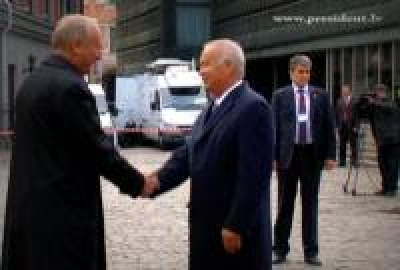 Что скрывается за золотистым фасадом латвийско-узбекских отношений