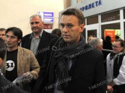 Самозанятый Олег Тарапатин обслуживает депутатские запросы