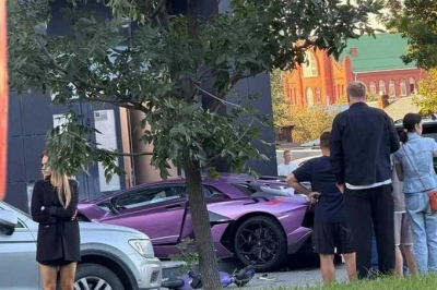 В Екатеринбурге сын миллиардера Игоря Алтушкина на Lamborghini врезался в дом и сбил участника войны